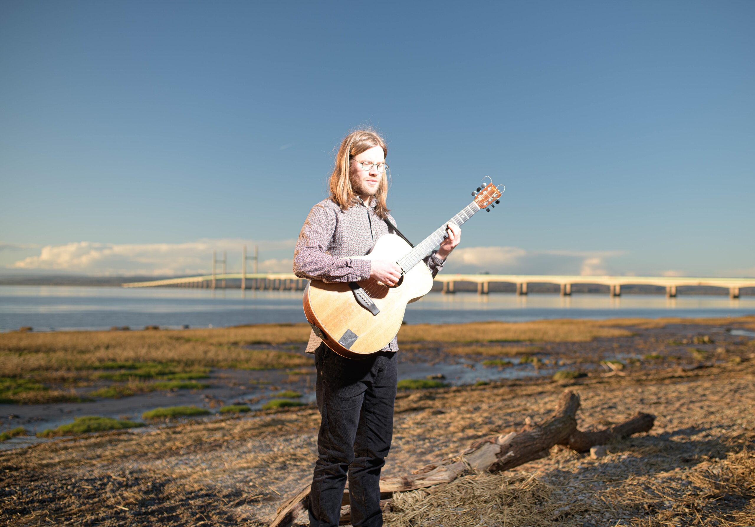 Kit Hawes:  Three Hares Folk Camp guitar, mandolin tutor 